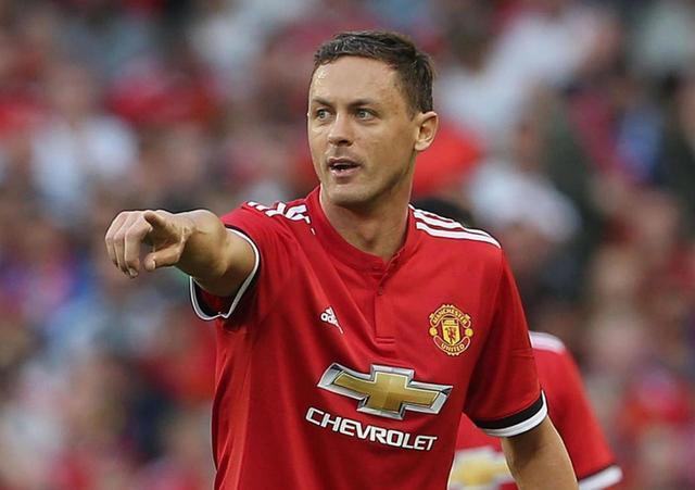 這一事件背 這一事件背