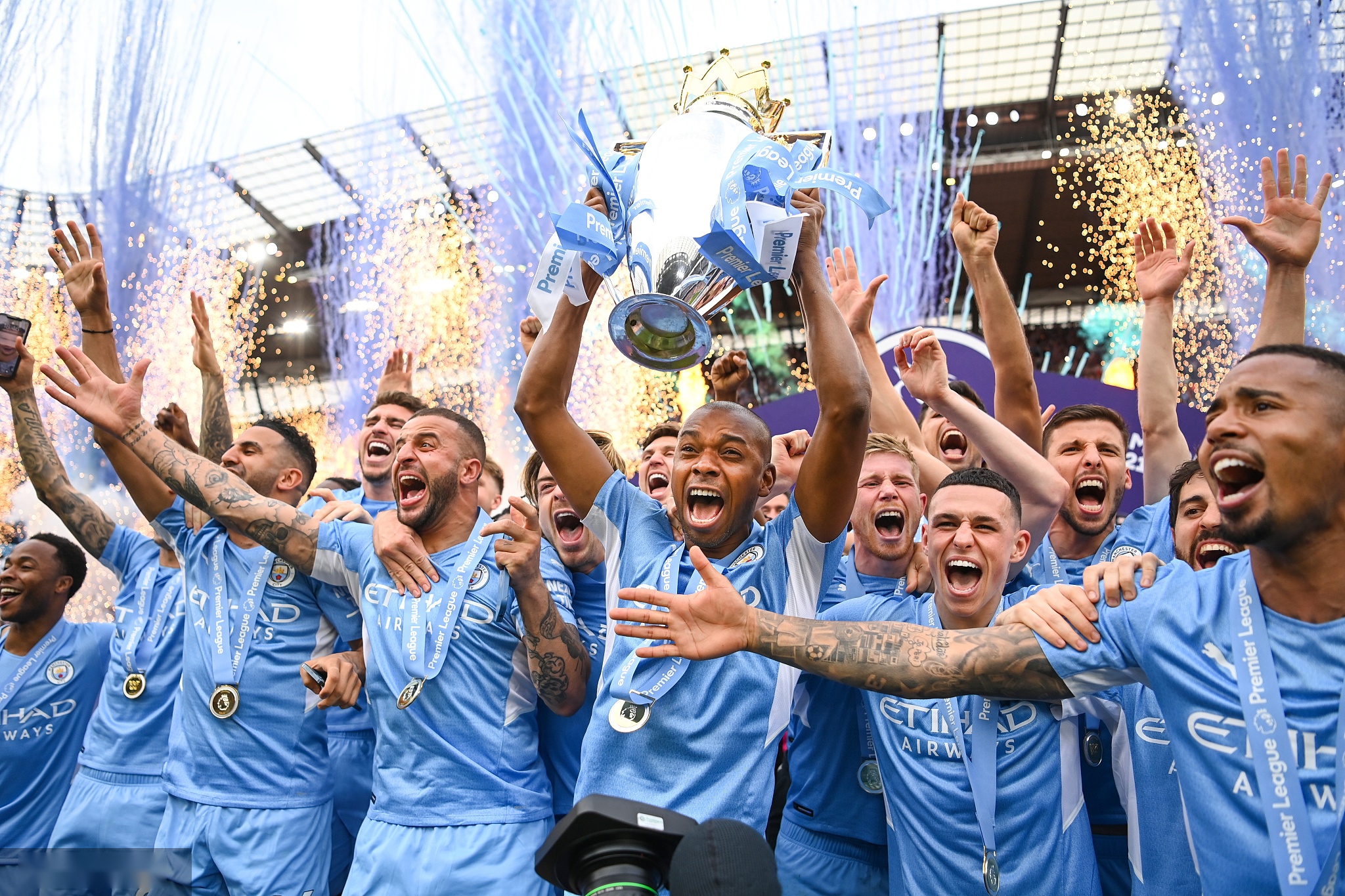 一名大学生 一名大学生