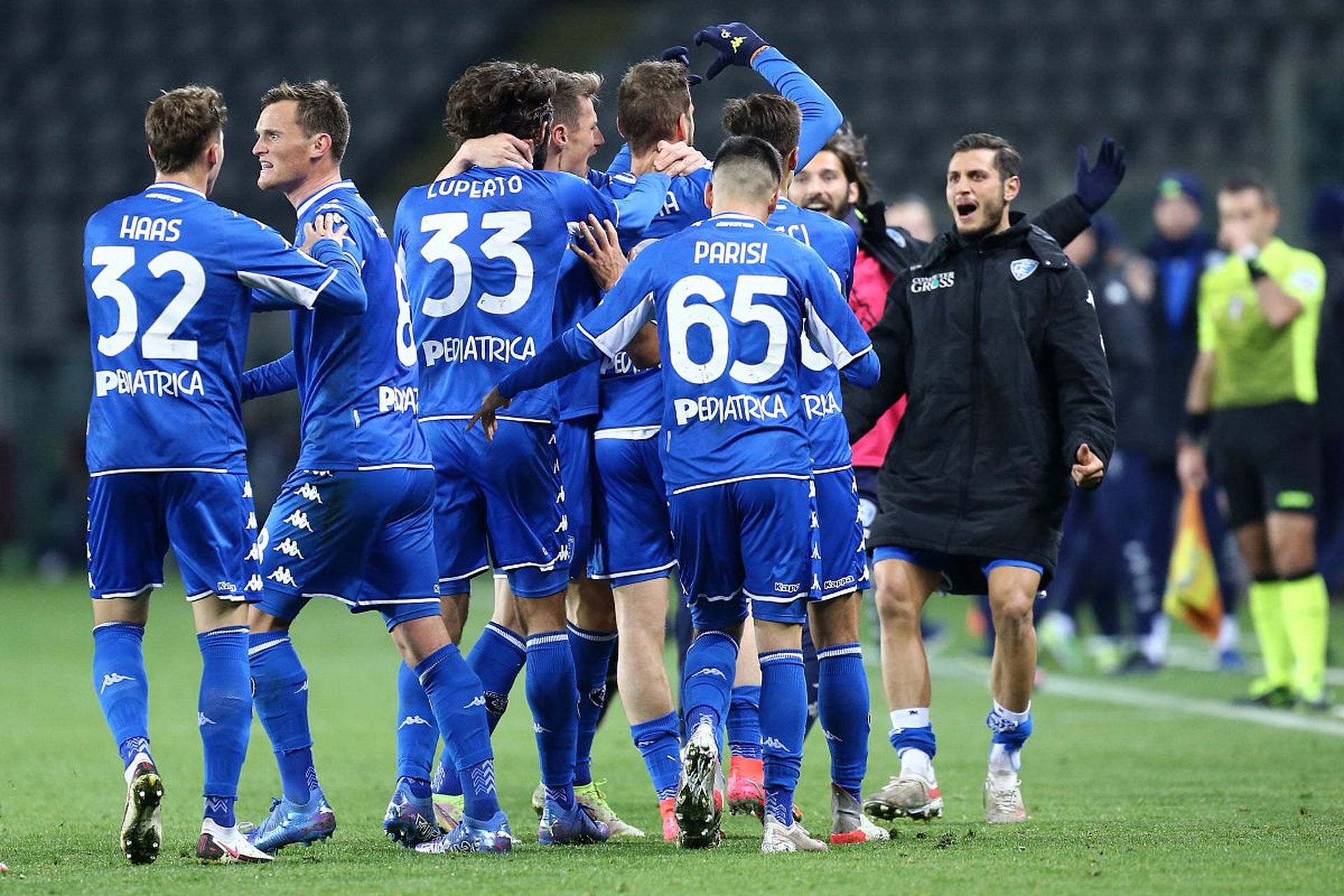 场同样具备 场同样具备